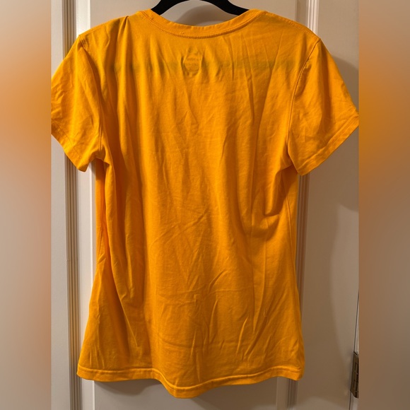 NWOT Nike DRI-FIT Golden Soccer Tee Yellow And Black Size Medium - Picture 3 of 6